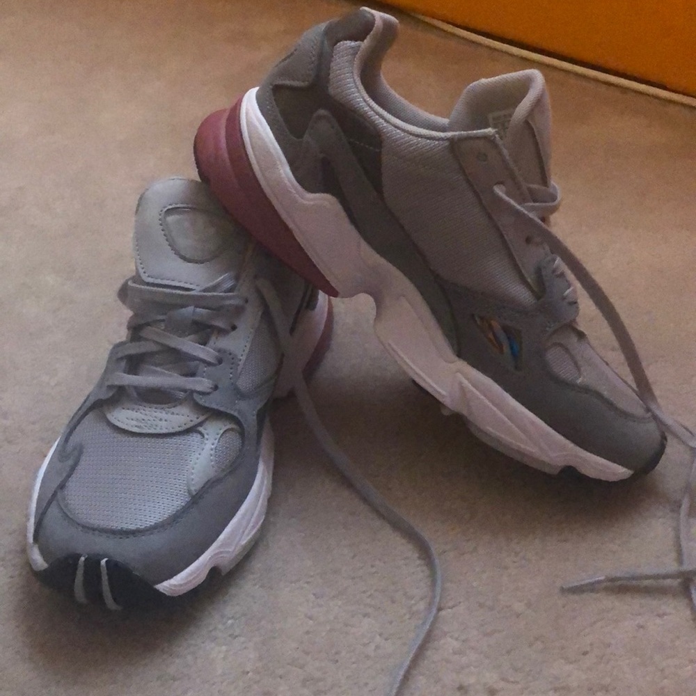 Adidas Sneakers